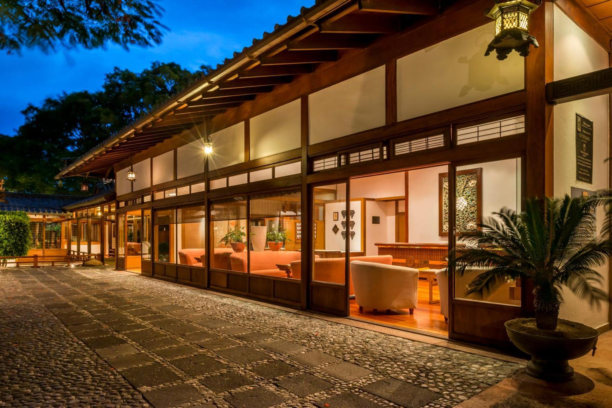 Grand Fiesta Americana Sumiya Cuernavaca Exterior photo The main building of the hotel